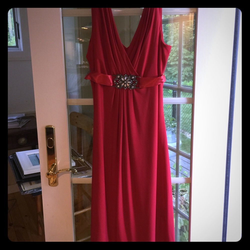Scarlet Night formal and flattering red dress